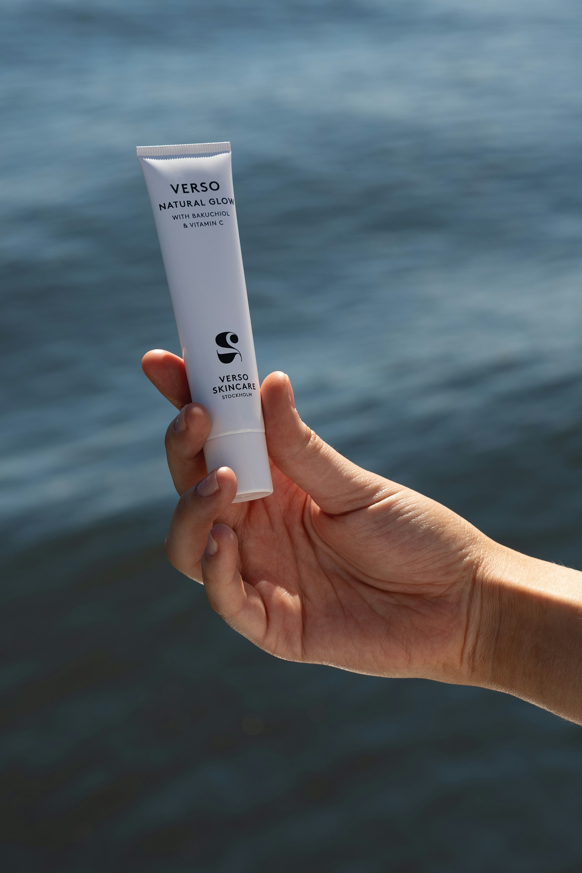 Verso-Natural-Glow-with-Bakuchiol