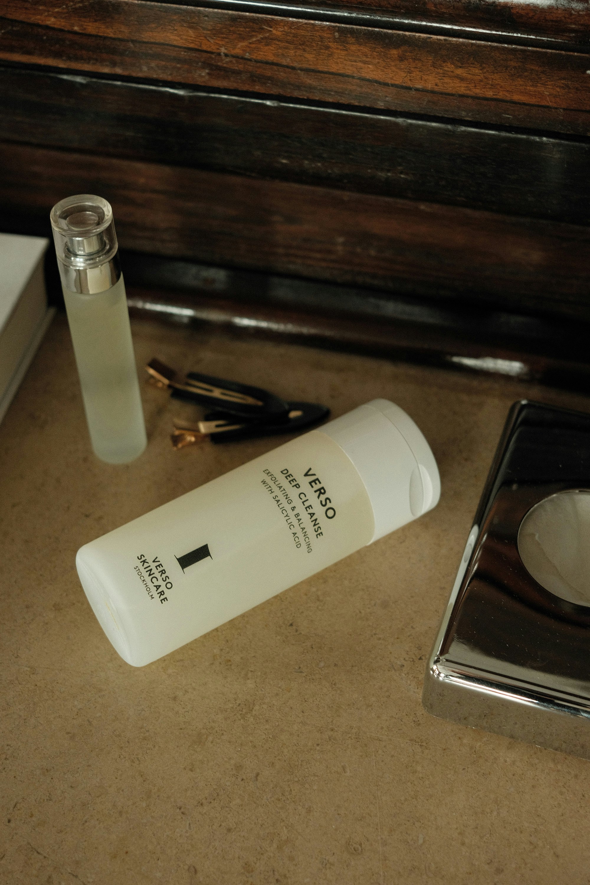 Verso-Deep-Cleanse-Salicylic-Acid-Skin-Recovery